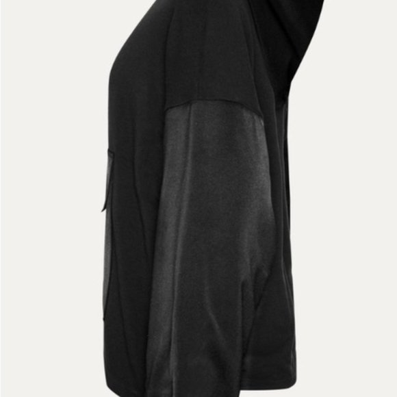 Peloton Anorak Sweatshirt--Med (Fall 2020 release) - Picture 2 of 5